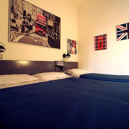 Hotel Fabrizio リミニ エクステリア 写真