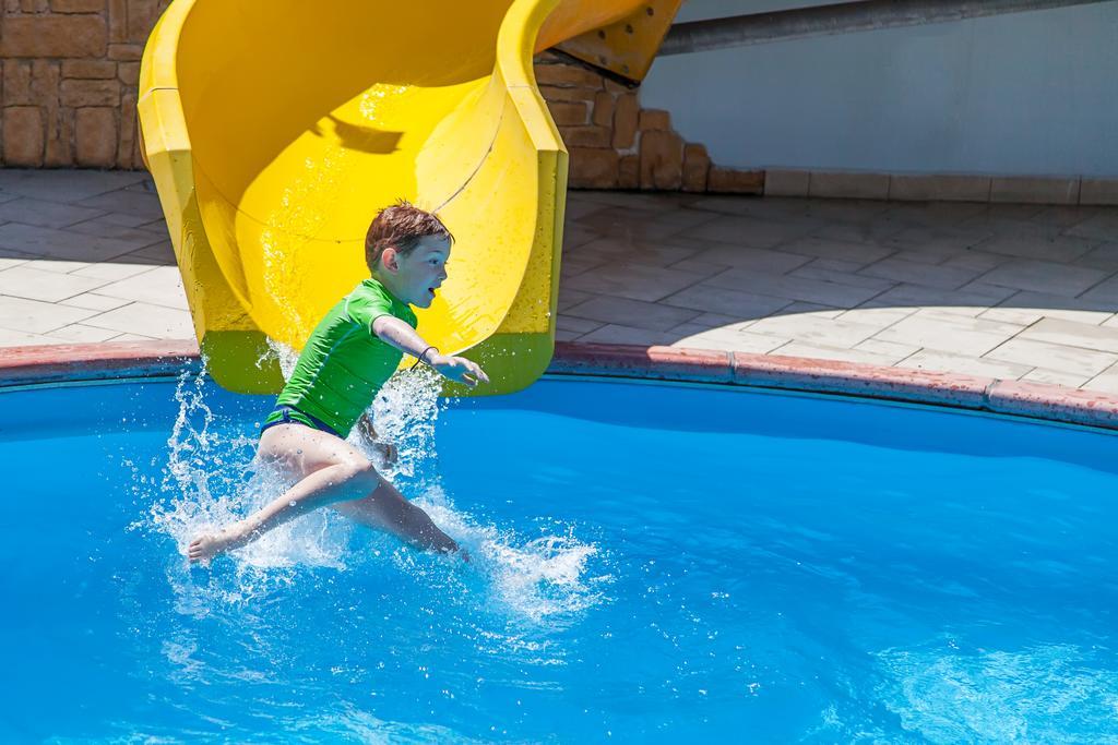 Hotel Fabrizio リミニ エクステリア 写真