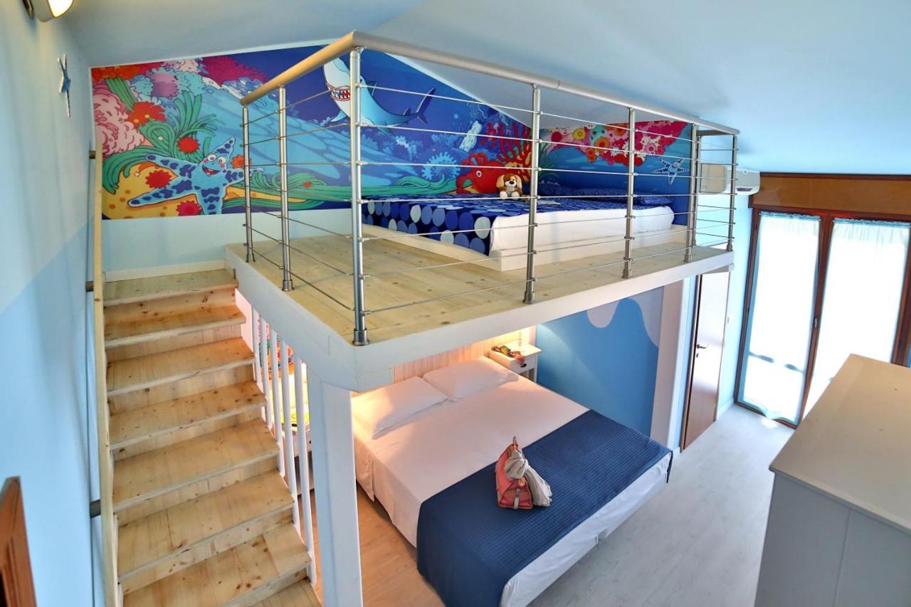 Hotel Fabrizio リミニ 部屋 写真