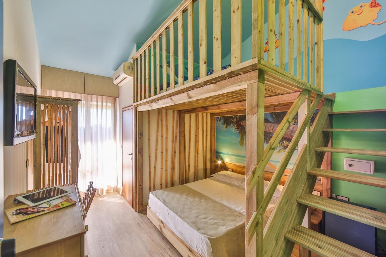 Hotel Fabrizio リミニ 部屋 写真