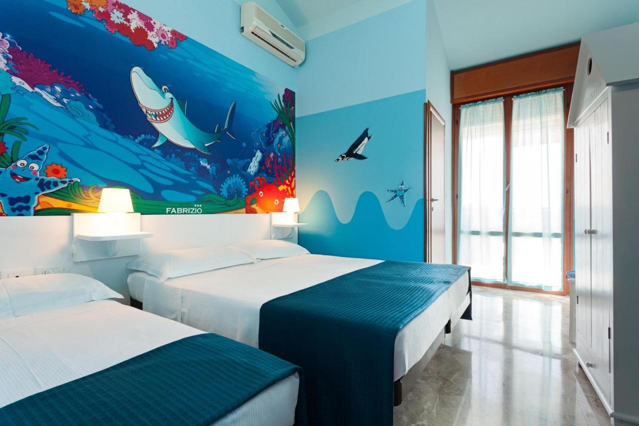 Hotel Fabrizio リミニ 部屋 写真