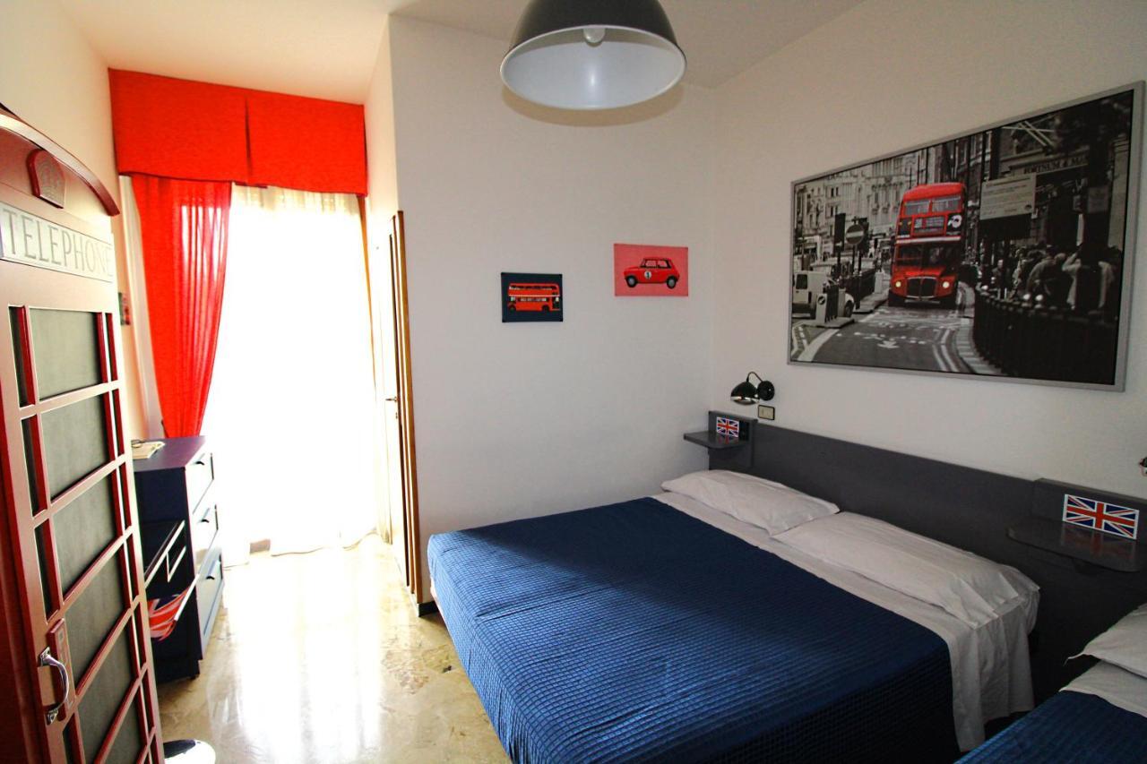 Hotel Fabrizio リミニ エクステリア 写真